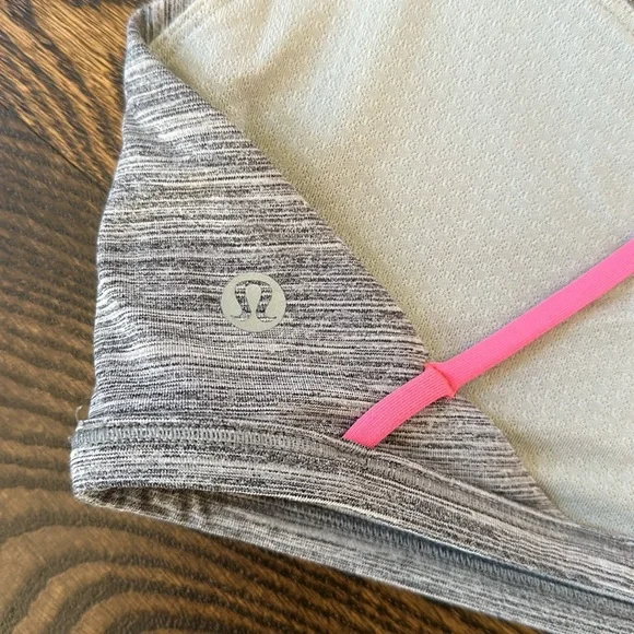 Lululemon Free To Be Zen Bra Size 8 - Picture 5 of 9